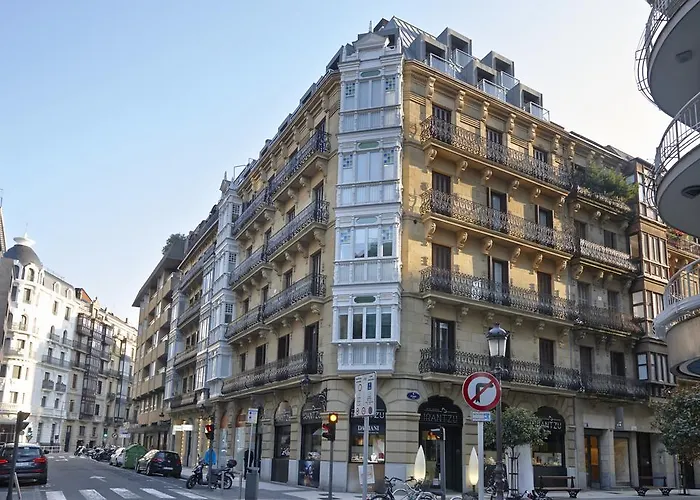 Easo 7 By Feelfree *